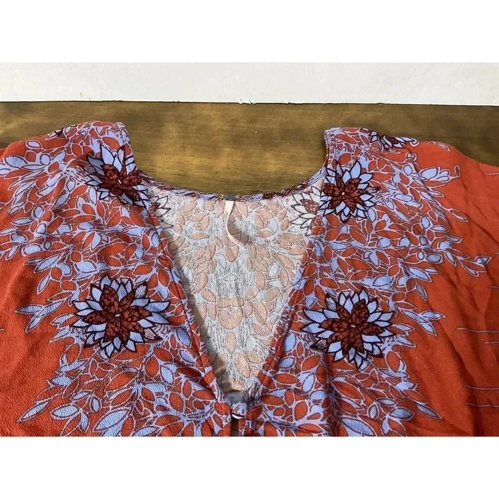 Free People Birds of a Feather Orange Floral Printed Blouse Size Small V-Neck
